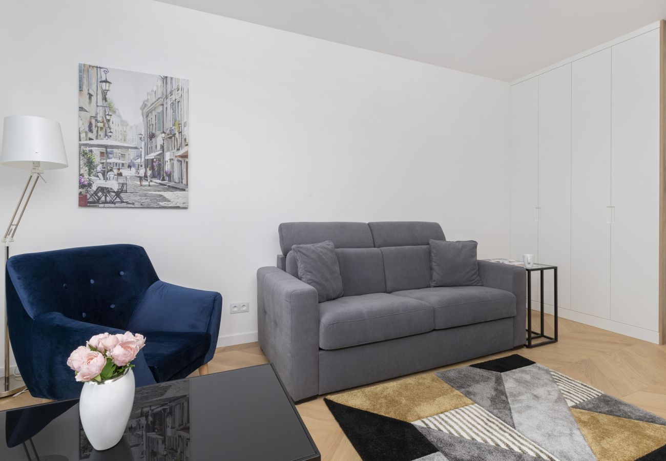 Apartment in Warszawa - Okrzei 8/20