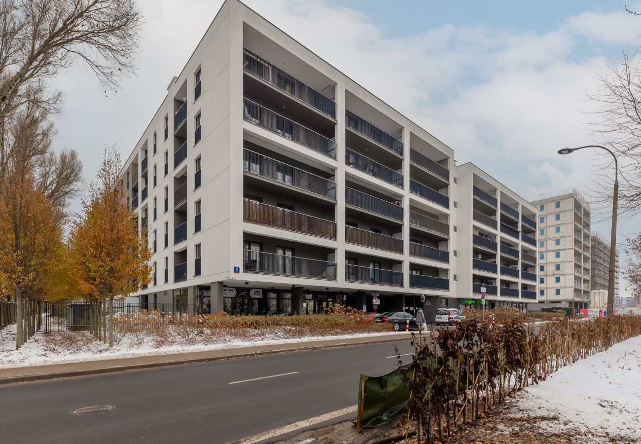 Apartment in Warszawa - Instalatorów 5/45