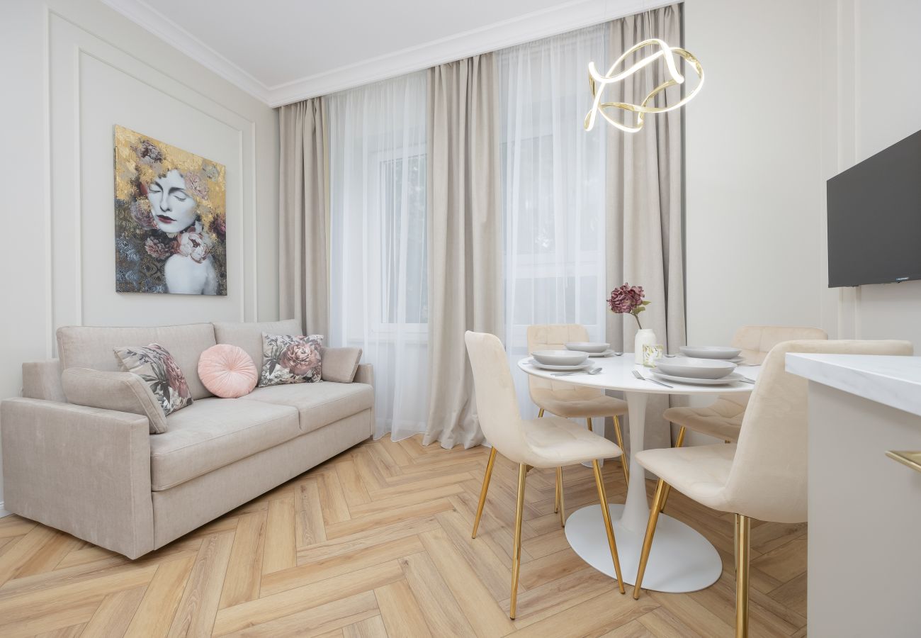 Apartment in Warszawa - Grójecka 20B/10A