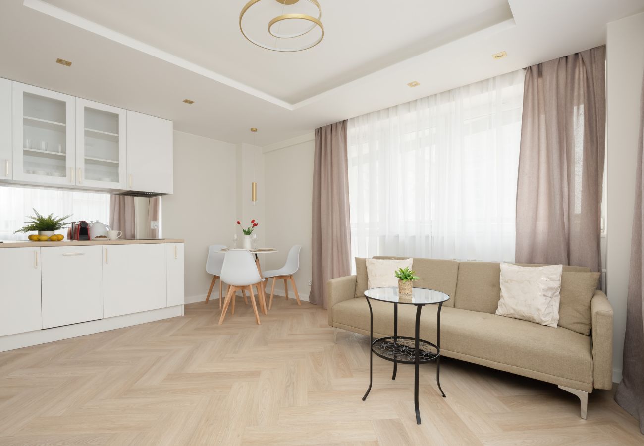 Apartment in Warszawa - Chmielna 35/43^